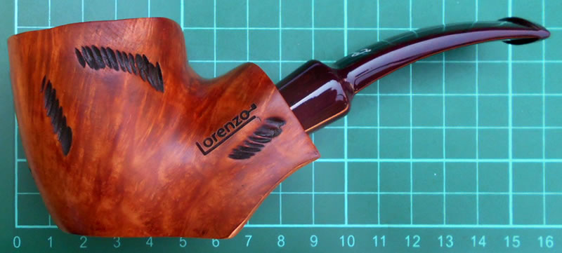 Lorenzo Summa Cum Laude spot carved smoking pipe